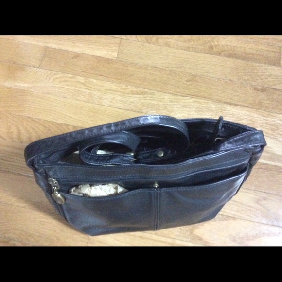 Stone Mountain Handbag - Picture 4 of 5